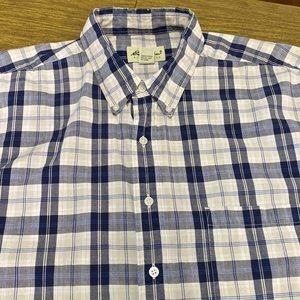 Blue and White Eddie Bauer XXL Tall Short Sleeve Button Down Shirt